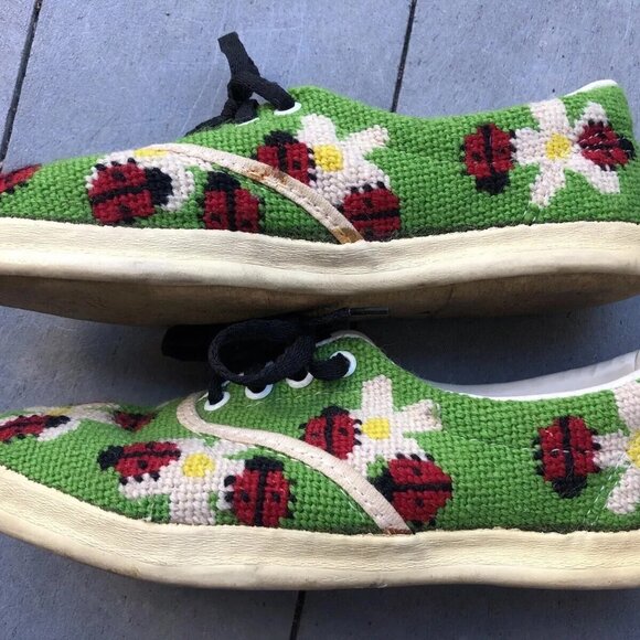 Rare 1970s Vintage Van Doren Needlepoint Ladybugs Shoes - Picture 7 of 14